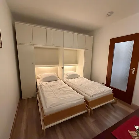 Apartment Neu! Innenstadt Inklusive Bettwaesche Und Handtuechern, Kaffeevollautomat Hw15 *