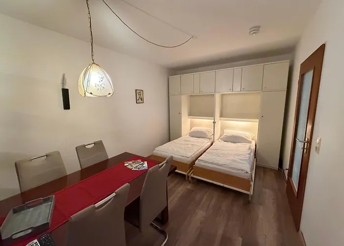Neu! Innenstadt Inklusive Bettwaesche Und Handtuechern, Kaffeevollautomat *