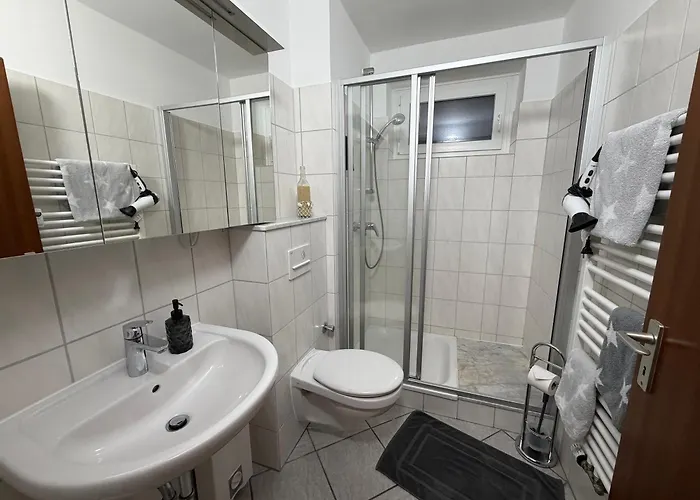 Neu! Innenstadt Inklusive Bettwaesche Und Handtuechern, Kaffeevollautomat Апартаменты *